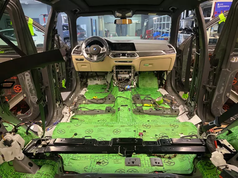 Шумоизоляция пола BMW X5-3