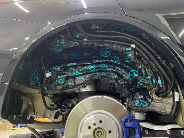 Шумоизоляция арок BMW-X7-7