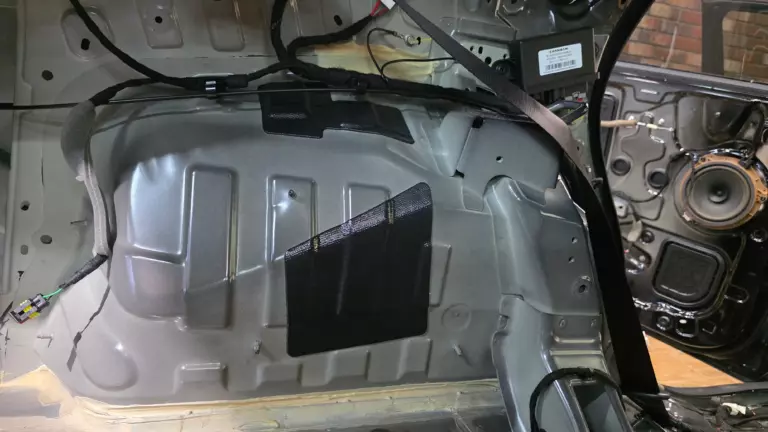 Шумоизоляция багажника Changan UNI-V-1
