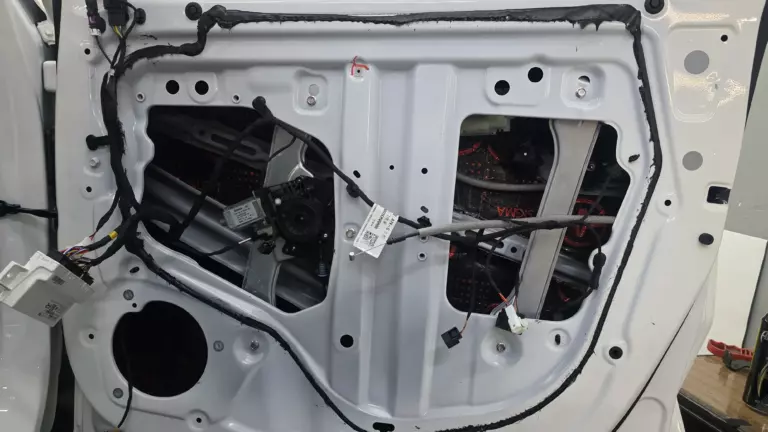 Шумоизоляция дверей Gag gs3 2024 -2