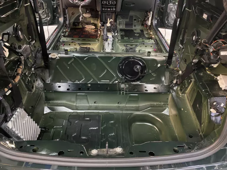 Шумоизоляция багажника Mini Cooper Clubman-4