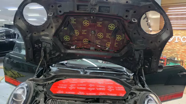 Шумоизоляция капота Mini Cooper Clubman-2