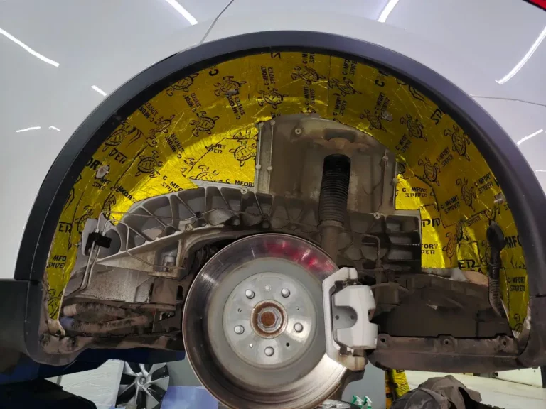 Шумоизоляция арок Tesla Model Y-2