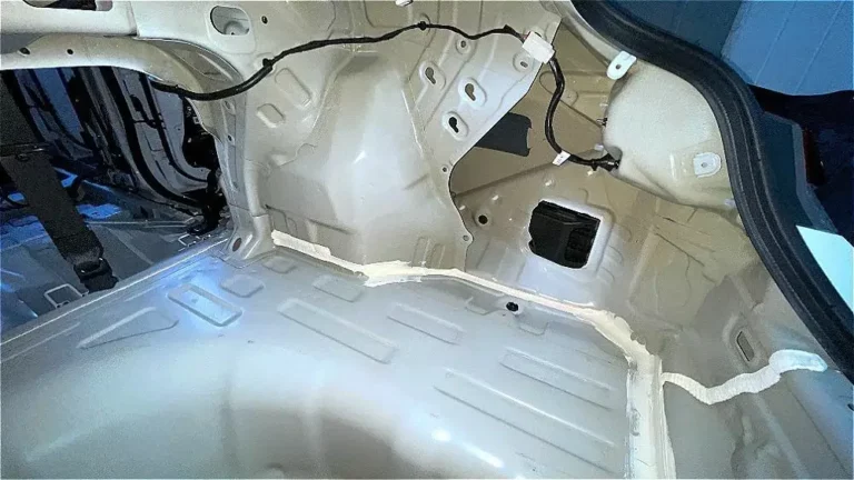 Шумоизоляция багажник Hyunda Elantra 2020-1