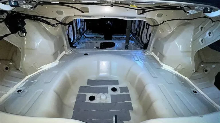 Шумоизоляция багажник Hyunda Elantra 2020-5