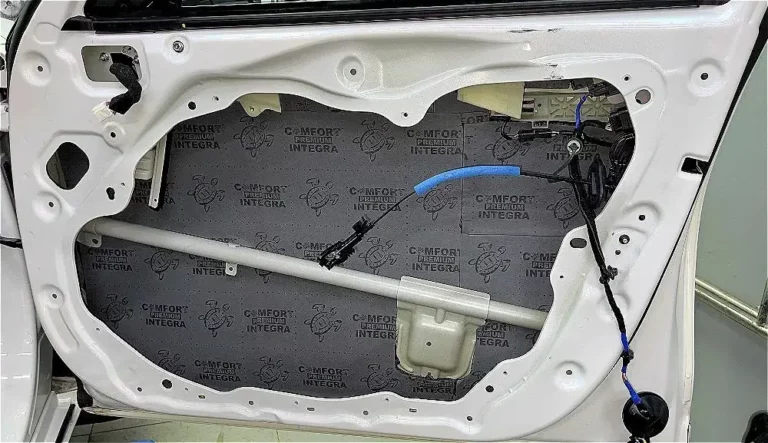 Шумоизоляция двери KIA K8 2021-3