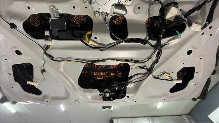 Шумоизоляция багажника Mitsubishi Montero Sport 2022-3