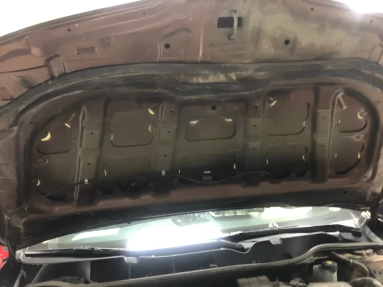 Шумоизоляция капот 1 Toyota Venza