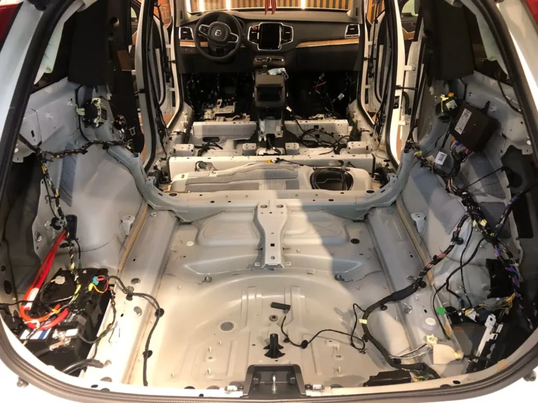 Шумоизоляция багажника 1 Volvo XC90 2021
