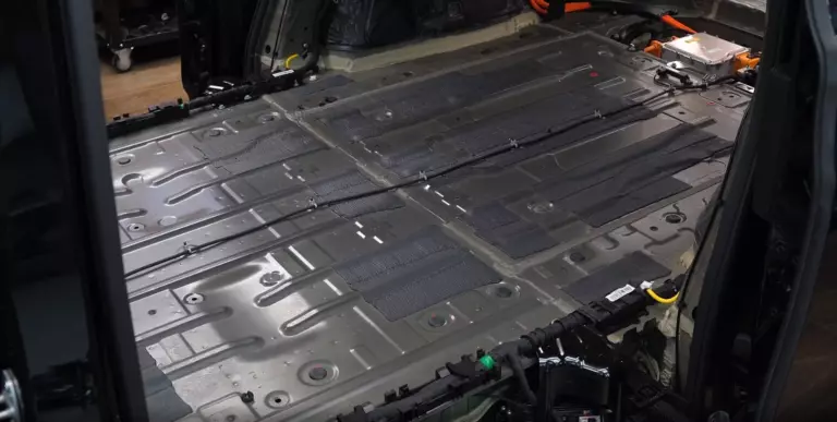 Шумоизоляция пола Wey 80 1